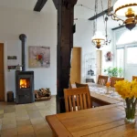 Wohnraum mit Kaminofen – Mühlenhof